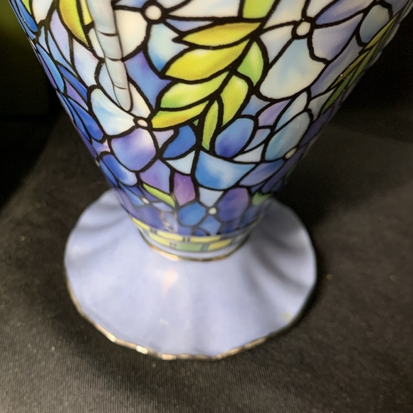 Bradford Editions Era of Louis Tiffany 2002 “Glittering Dragonflies” vase - Picture 4 of 12